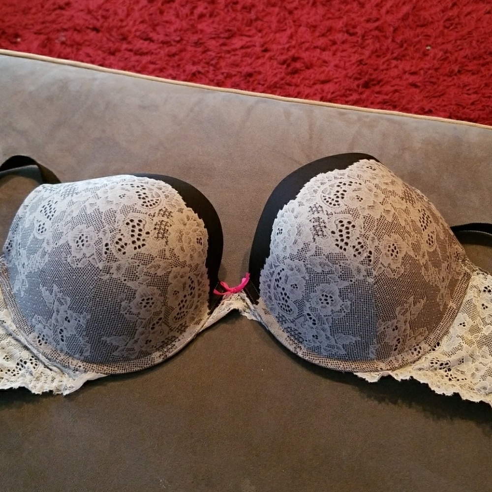 Victoria Secret Bra 38D